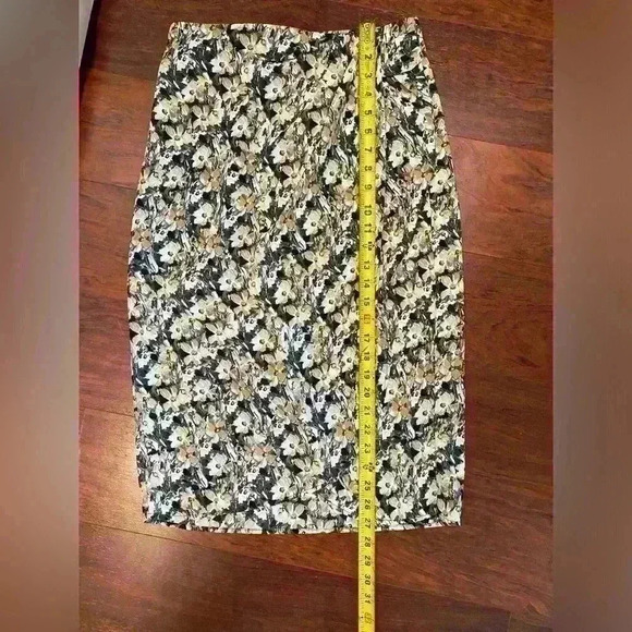 Chenault Midi skirt - Picture 4 of 7